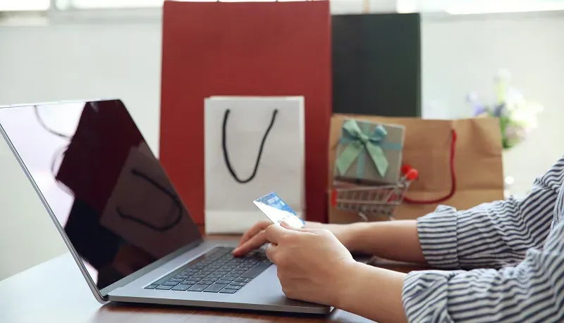 Top Tips for Consumers and Businesses to Stay Safe Online this Holiday Season