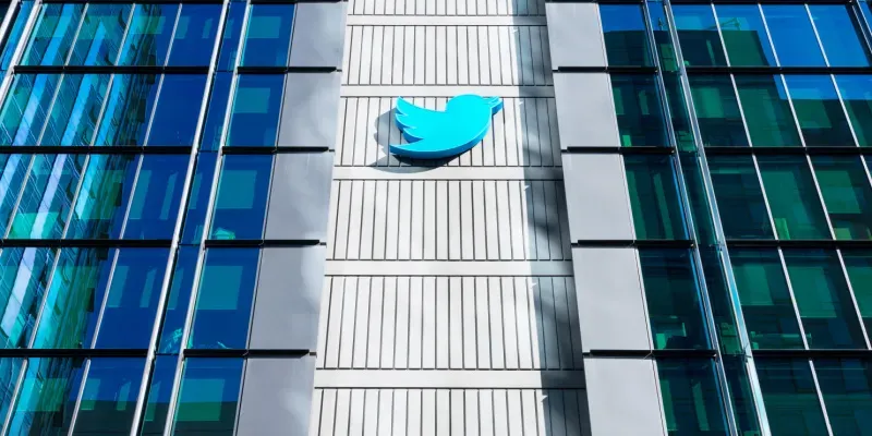 Twitter Puts Strict Limits on Tweet Views