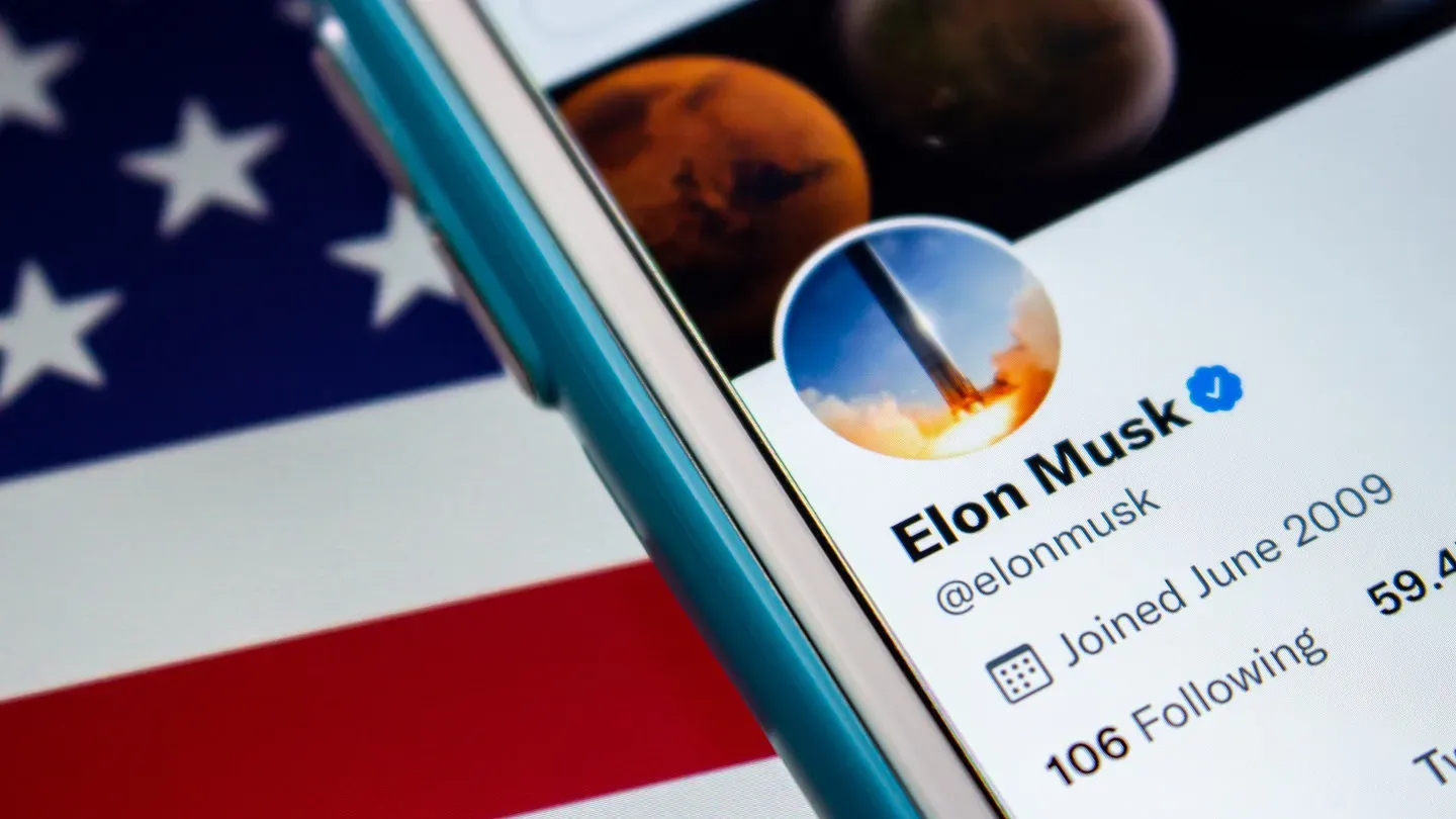 Elon Musk Makes $43.4B All-Cash Bid to Acquire Twitter